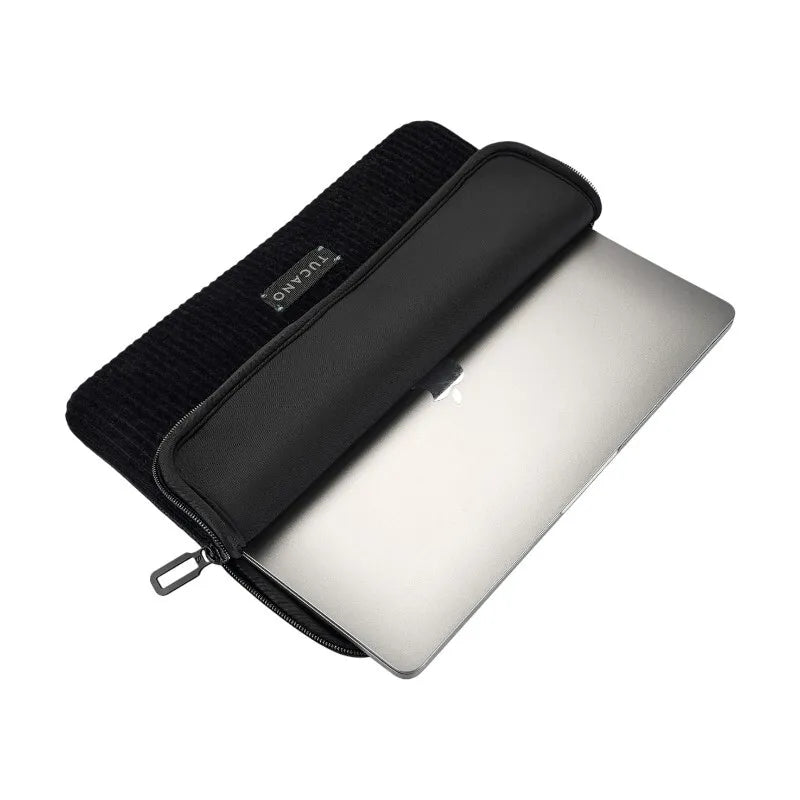TUCANO Velluto 2 – Dėklas MacBook Air 13" (M5/M4/M3/M2/M1/2026-2018) / Pro 13" / nešiojamajam kompiuteriui 12" (juodas)