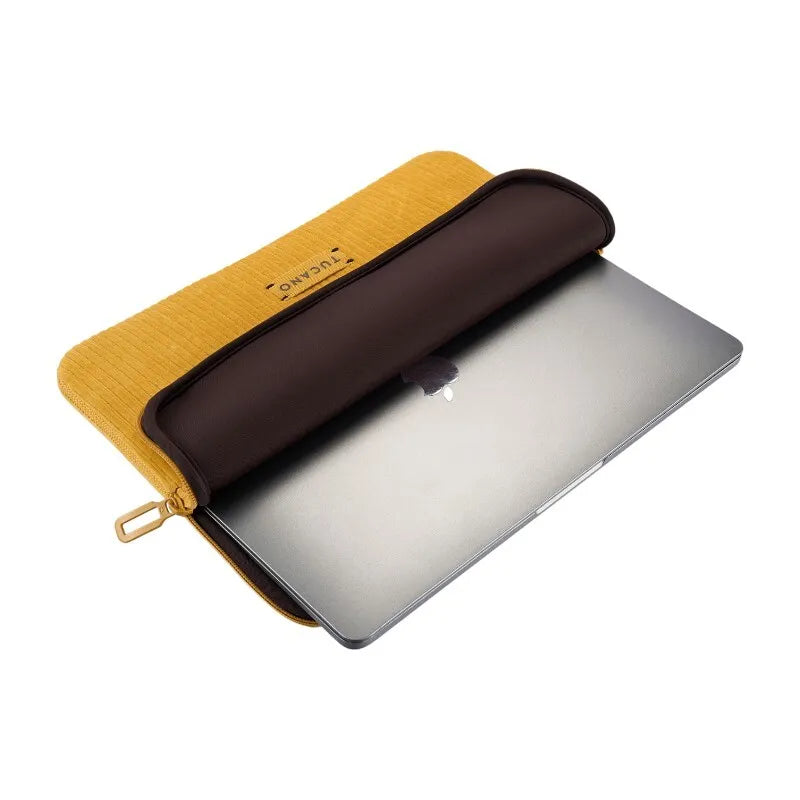 TUCANO Velluto 2 – Dėklas MacBook Pro 14" (M5/M4/M3/M2/M1/2026-2021) / 13" nešiojamam kompiuteriui (geltonas)