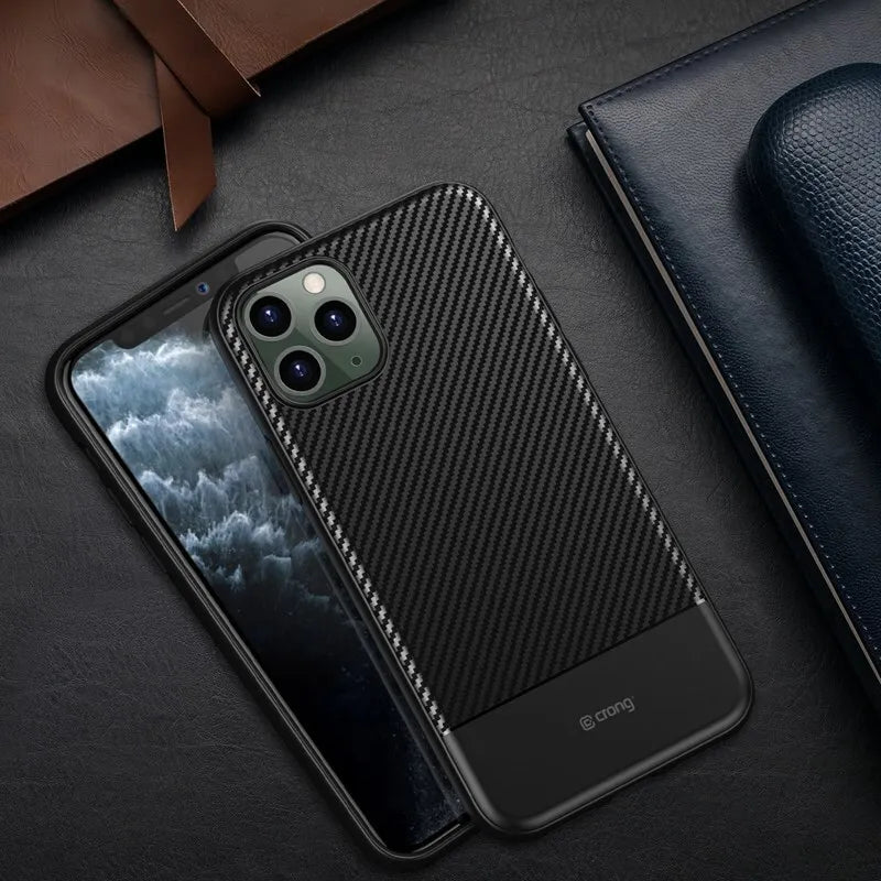 Crong Prestige Carbon dėklas – iPhone 11 Pro Max dėklas (juodas)