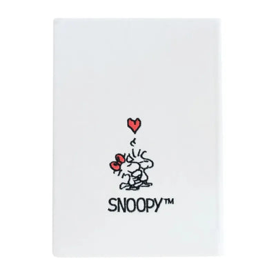 Snoopy – Pliušinė užrašų knygelė / A5 formato užrašų knygelė iš „Love Season“ kolekcijos