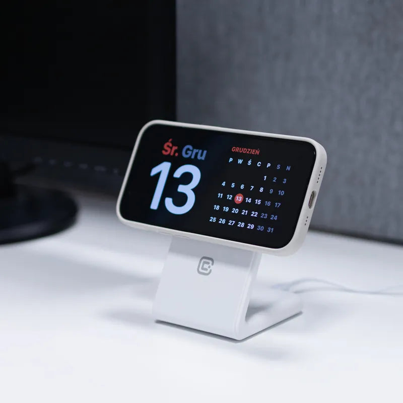 Crong MagSpot Pivot Stand - 3-in-1 belaidis įkroviklis su MagSafe skirta iPhone, Apple Watch ir AirPods (baltas)