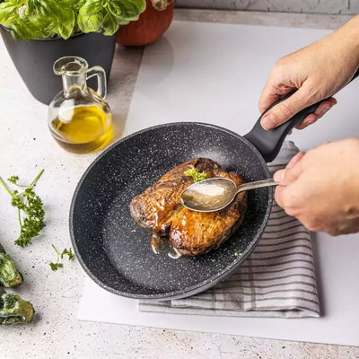 Aliumininė keptuvė su marmurine danga, Ø20 cm, juoda KB-7663