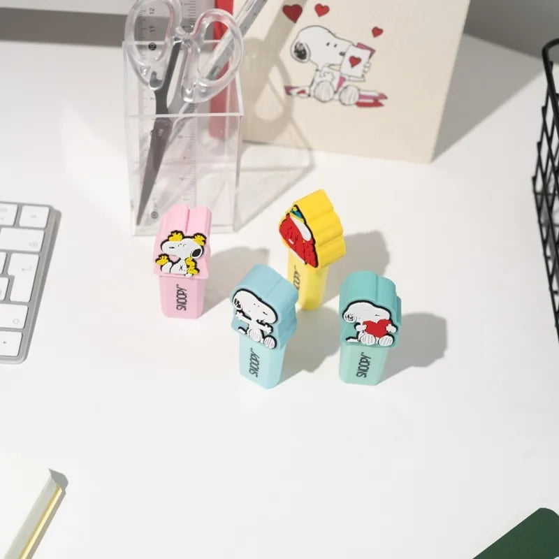 Snoopy – 4 spalvų paryškinimo žymeklių rinkinys su 3D antgaliais