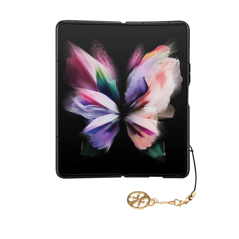 „Guess 4G Charms“ kolekcija – dėklas „Samsung Galaxy Z Fold 5“ telefonui (rudos spalvos)
