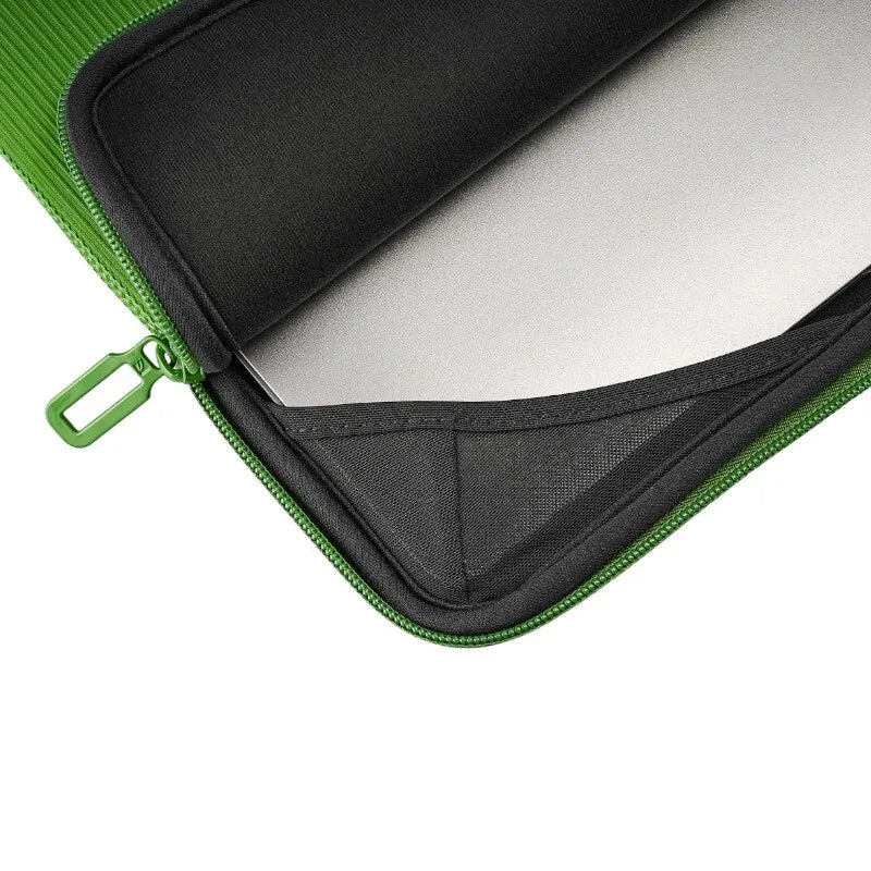 Tucano Colore2 – MacBook Air 13” dėklas (M5/M4/M3/M2/M1/2026-2018) / Pro 13" / Nešiojamieji kompiuteriai 12” (žalias)