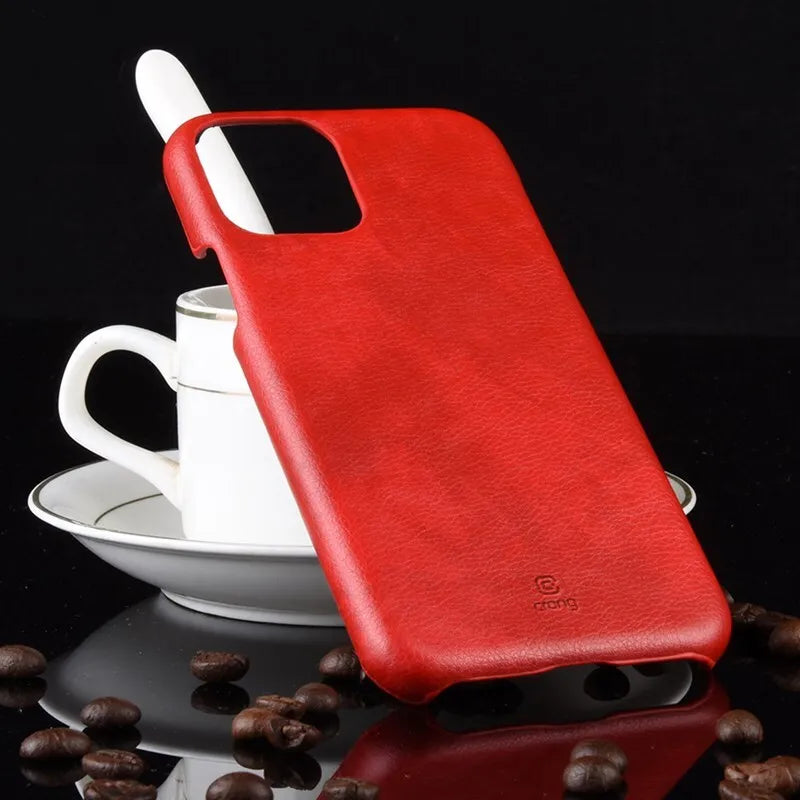 „Crong Essential Cover“ – „iPhone 11 Pro Max“ dėklas (raudonas)