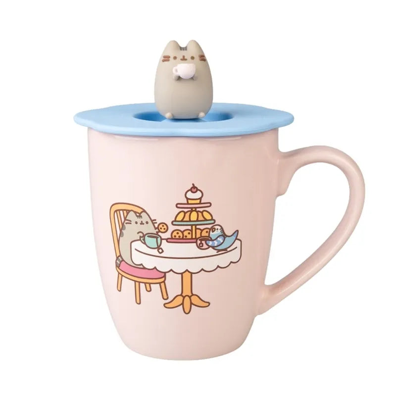 Pusheen – keraminis puodelis su silikoniniu dangteliu ir 3D figūrėle, 350 ml