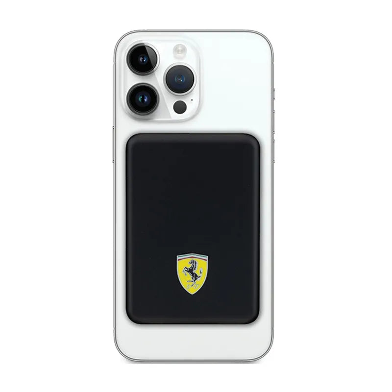 Ferrari Metal Logo MagSafe – indukcinis maitinimo blokas 5000 mAh 15 W MagSafe (juodas)