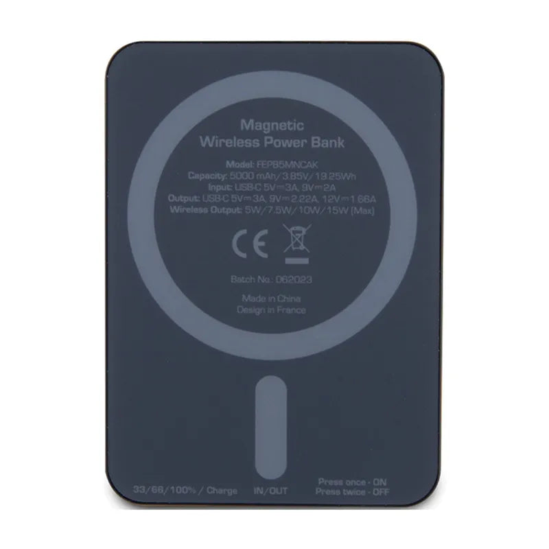 Ferrari Metal Logo MagSafe – indukcinis maitinimo blokas 5000 mAh 15 W MagSafe (juodas)