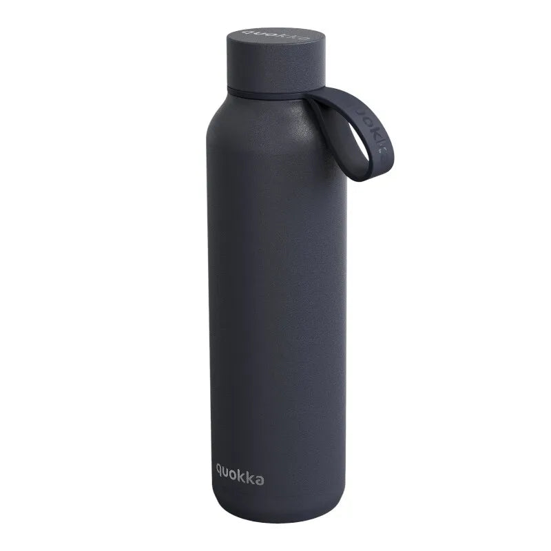 Quokka Solid With Strap – 630 ml nerūdijančio plieno termoso butelis su dirželiu (grafito spalvos)