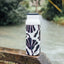 Quokka Echo – 690 ml nerūdijančio plieno gertuvė su silikonine rankena (Abstract Leaves)