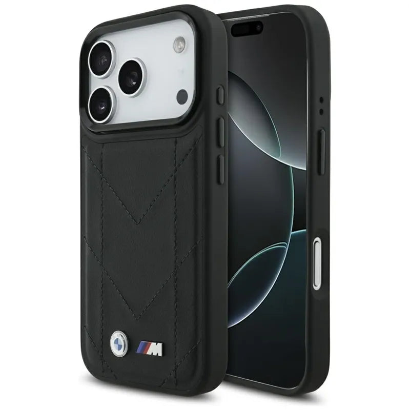BMW M Quilted Logo MagSafe – iPhone 17 Pro dėklas (juodas)