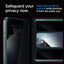 Spigen GLAS.TR EZ FIT Privacy 2-Pack – grūdintas stiklas su privatumo filtru, skirtas iPhone 15 / 16, 2 vnt.