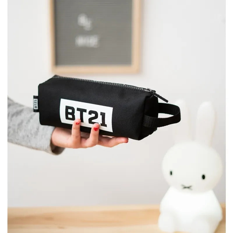 BT21 – tūbelės formos penalas