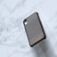 Nordic Elements Saeson Idun – dėklas Apple iPhone XR (tamsiai rudas raštas 1)