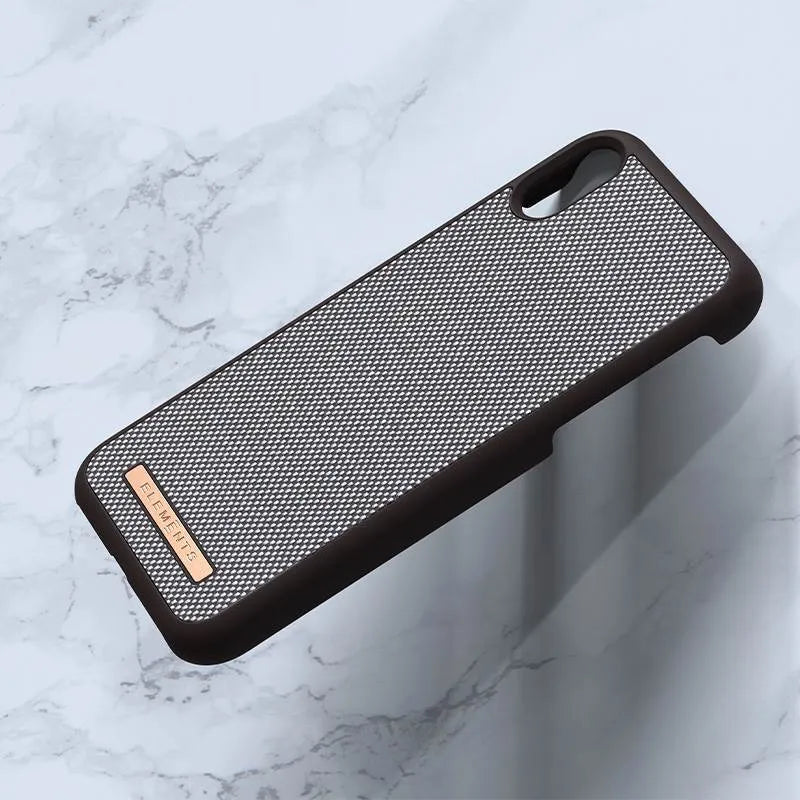 Nordic Elements Saeson Idun – dėklas Apple iPhone XR (tamsiai rudas raštas 1)