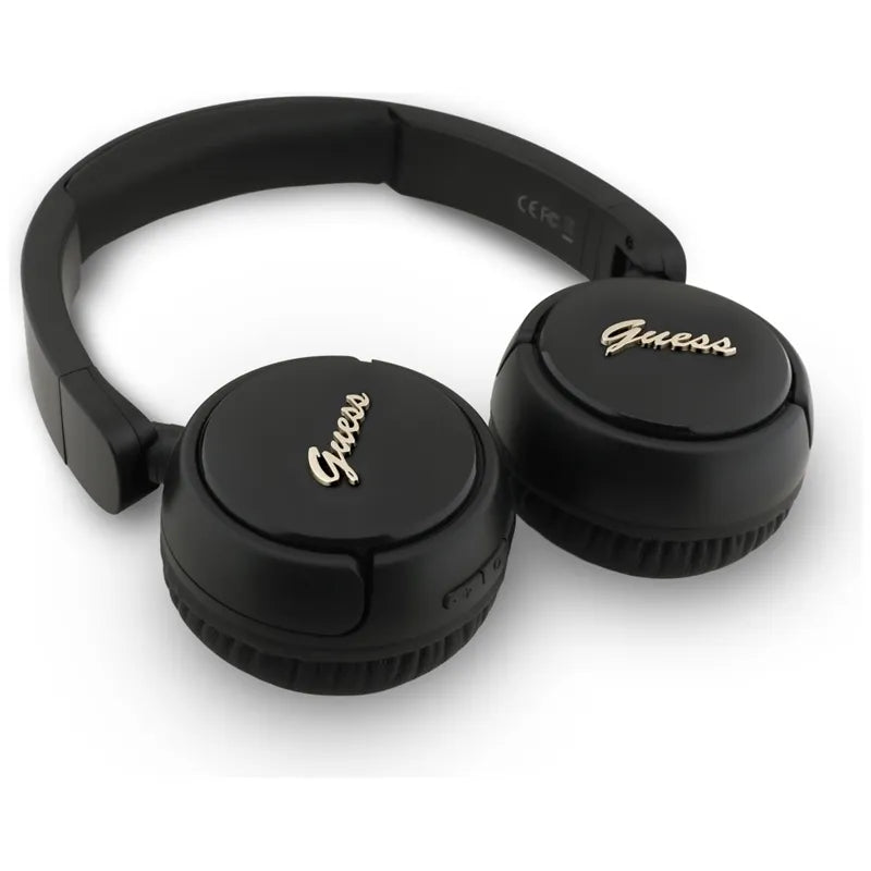 Guess Metal Logo Script – belaidės ant ausų dedamos ausinės, „Bluetooth V5.3“ (juodos)