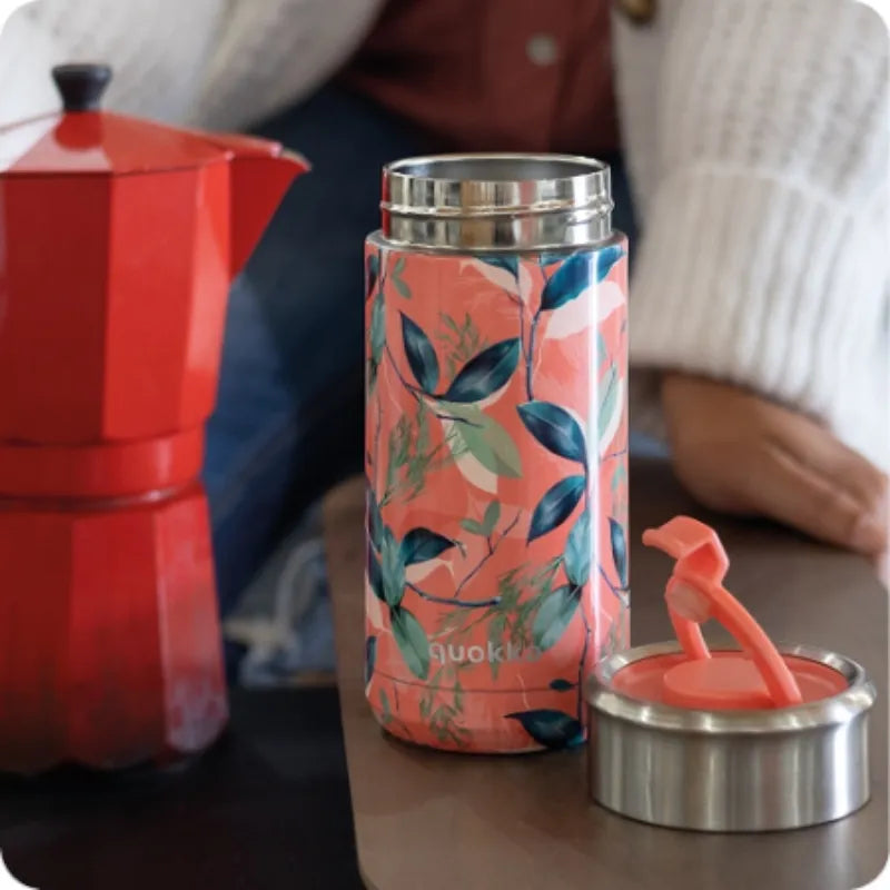 Quokka Boost Coffee Tumbler – nerūdijančio plieno termopuodelis su sieteliu, 400 ml (Exotic Pink)
