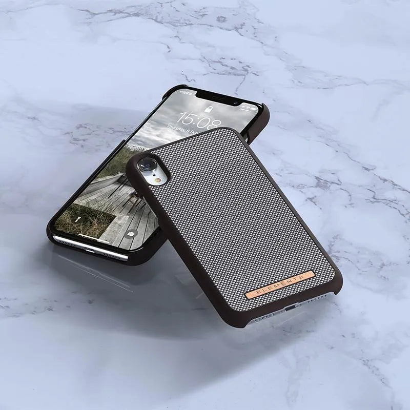Nordic Elements Saeson Idun – dėklas Apple iPhone XR (tamsiai rudas raštas 1)