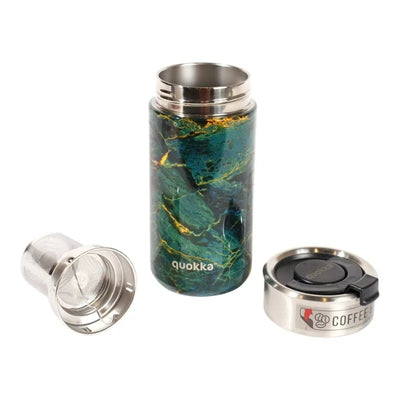 Quokka Boost Coffee Tumbler – nerūdijančio plieno termo puodelis su sieteliu 400 ml (Greenstone)
