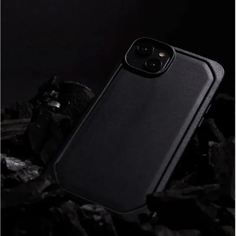 X-Doria Raptic Slim – Biologiškai skaidus dėklas, skirtas iPhone 14 Plus (juodas)