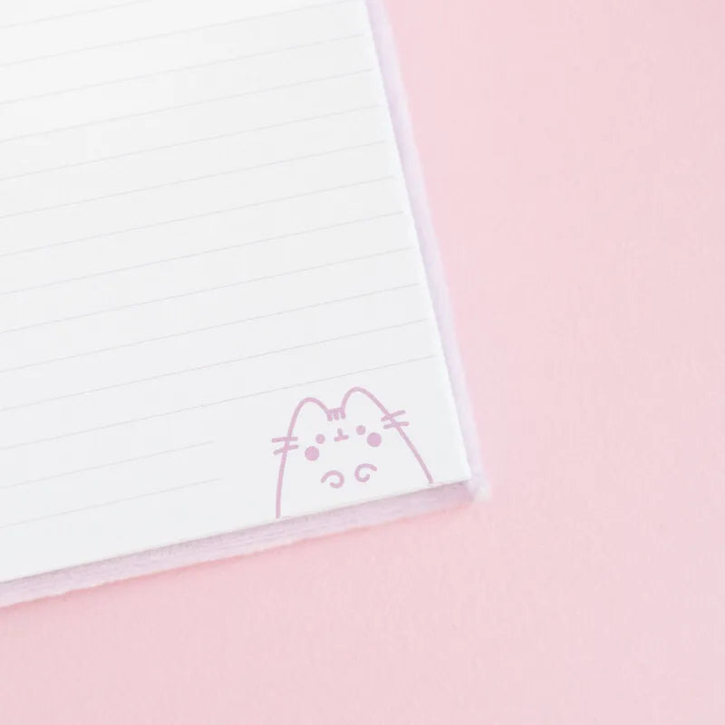 Pusheen – Pliušinė užrašų knygelė / A5 formato užrašų knygelė iš „Moments“ kolekcijos