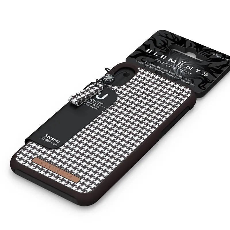 Nordic Elements Saeson Idun – Dėklas iPhone XR (tamsiai rudo rašto 2)