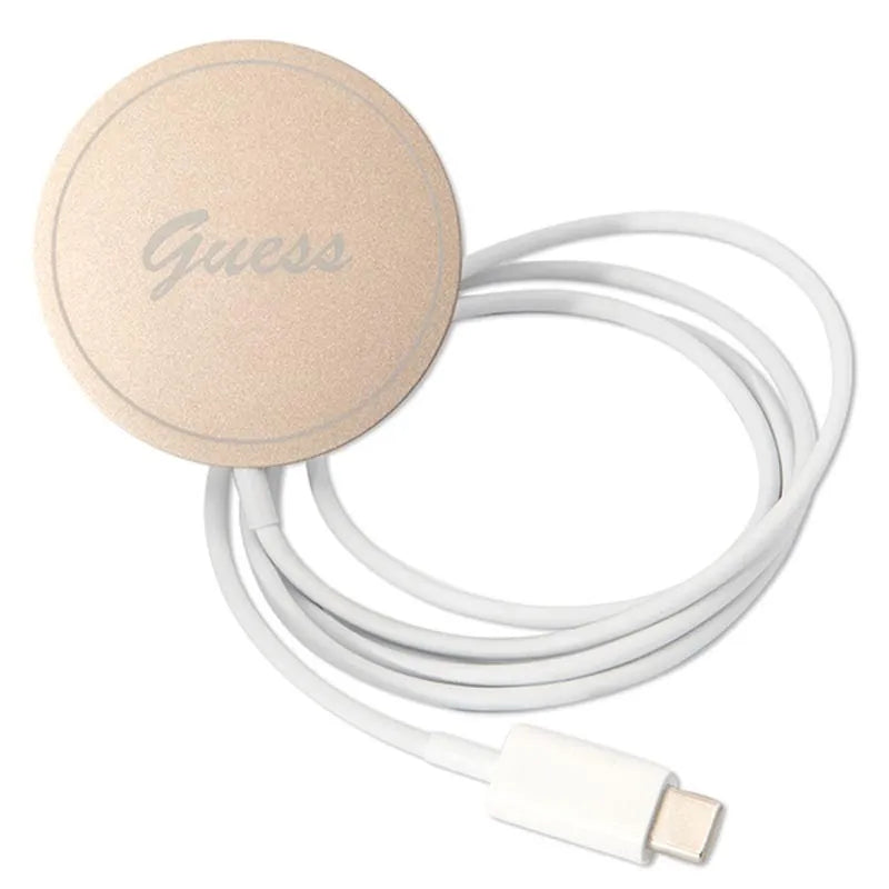 Guess Bundle Pack MagSafe 4G – rinkinys: dėklas iPhone 14 Plus + MagSafe įkroviklis (juoda/auksinė)