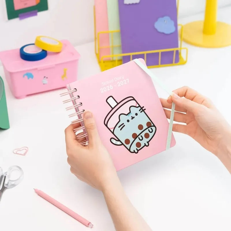 Pusheen – kalendorius / darbo knyga iš Foodie 2026/2027 kolekcijos