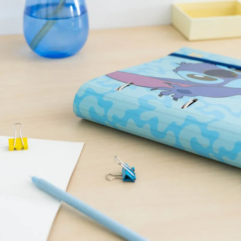 „Disney Stitch“ – A4 formato segtuvas iš „Tropical“ kolekcijos (4 žiedai, elastinė juostelė)
