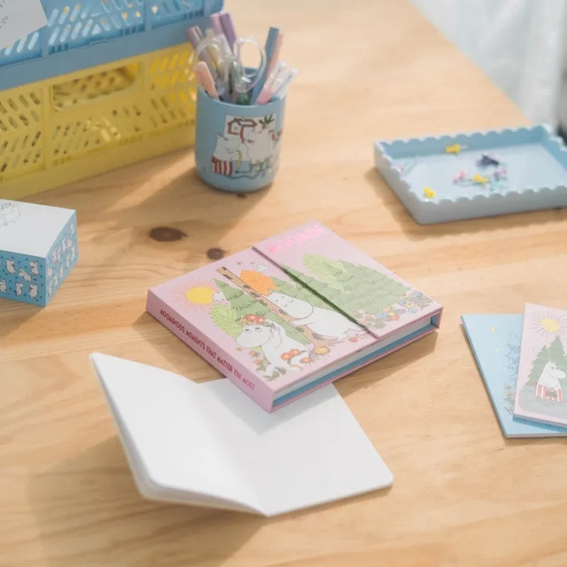 Moomins – A4 savaitės planuoklis su lipniais lapeliais