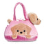 Fancy Pals – pliušinis žaislas PeekaBoo Labradoras rožiniame krepšyje, 20 cm, ekologiškas