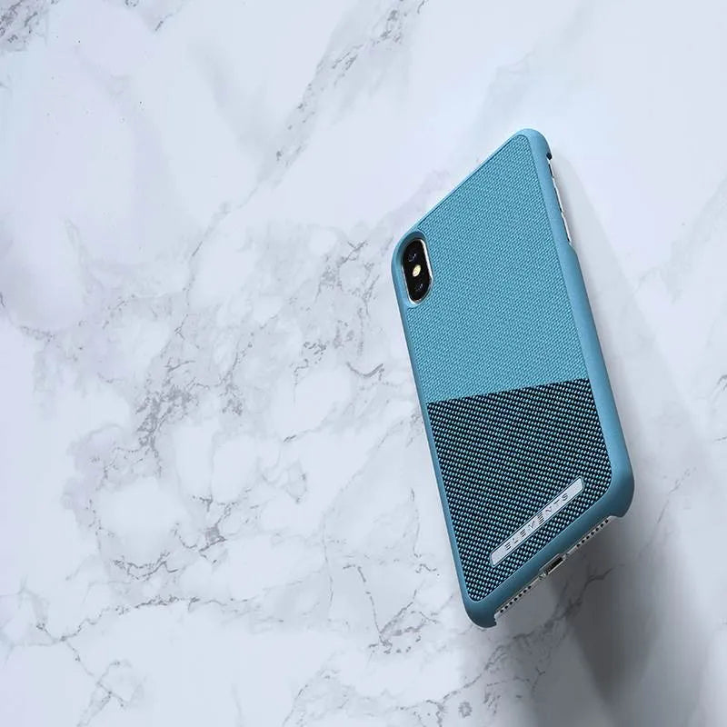 Nordic Elements Saeson Freja – Dėklas iPhone Xs Max (naftos spalva)