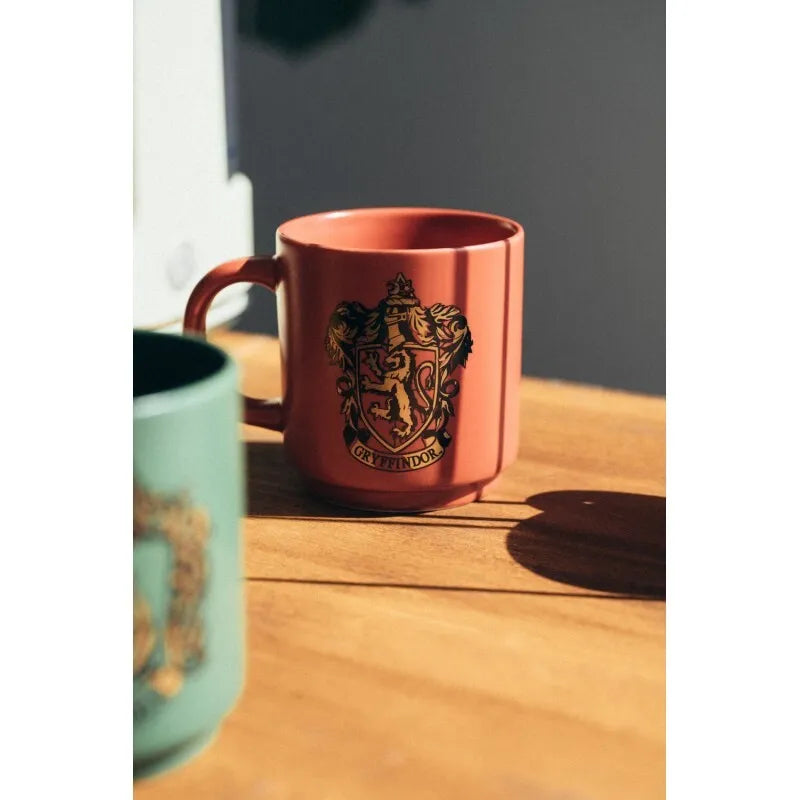 Harry Potter – 4 keramikinių puodelių su stovu rinkinys, 300 ml, Hogvartso koledžai