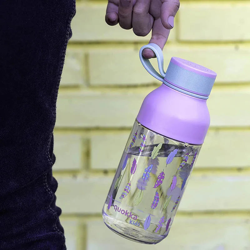 Quokka Ice Kids su dirželiu – 430 ml talpos Ecozen gertuvė su dirželiu (Feathers)