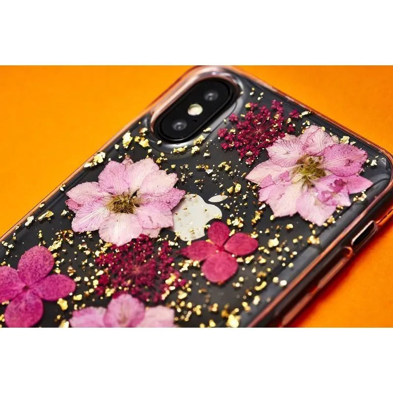 PURO Glam Hippie Chic dangtelis – dėklas „iPhone XR“ (tikrų žalių gėlių žiedlapių dizainas)