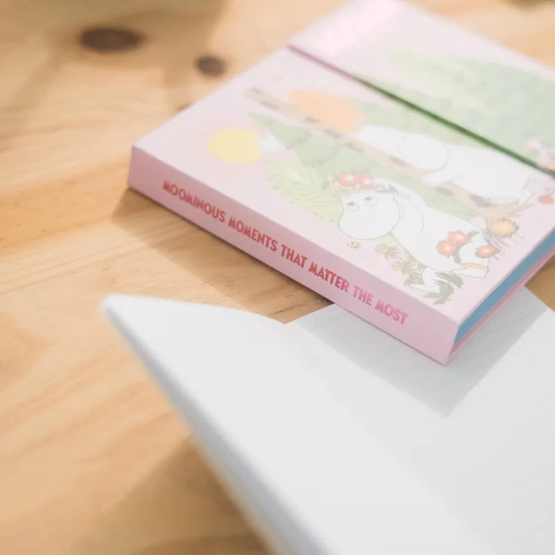 Moomins – A4 savaitės planuoklis su lipniais lapeliais