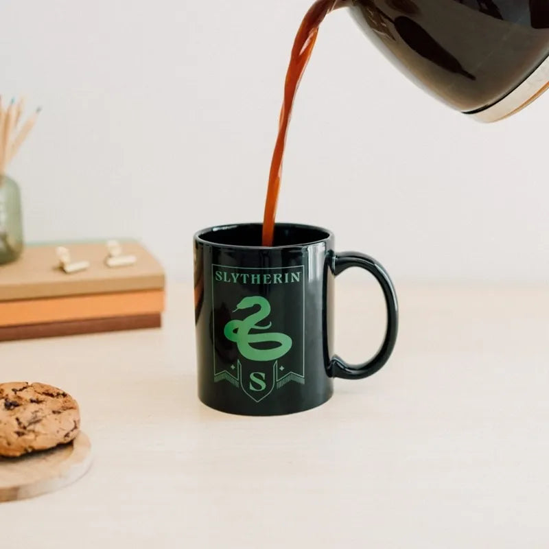 Harry Potter – keraminis puodelis dovanų dėžutėje 350 ml Slytherin