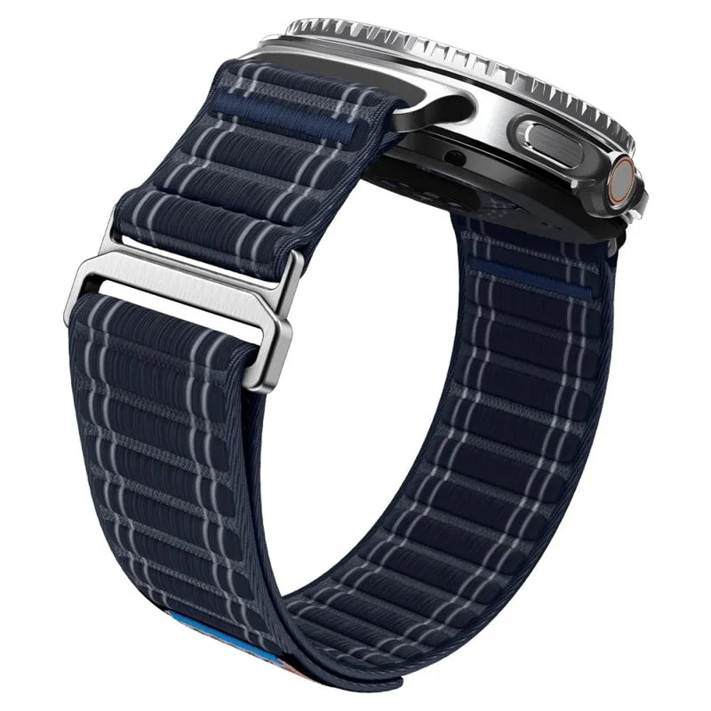 Spigen WBF0 dirželis – apyrankė skirta Samsung Galaxy Watch 8 / 8 Classic 40 / 44 / 46 mm (tamsiai mėlyna)