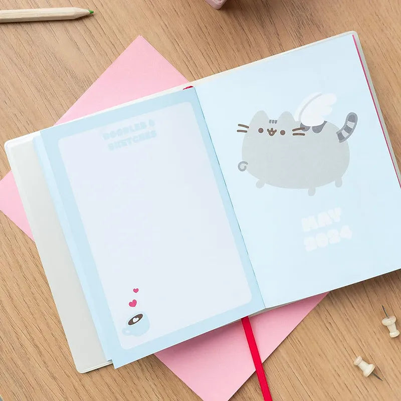 „Pusheen“ – Kalendorius / savaitės planuoklis 2023/2024 (11,3 x 16,2 cm)