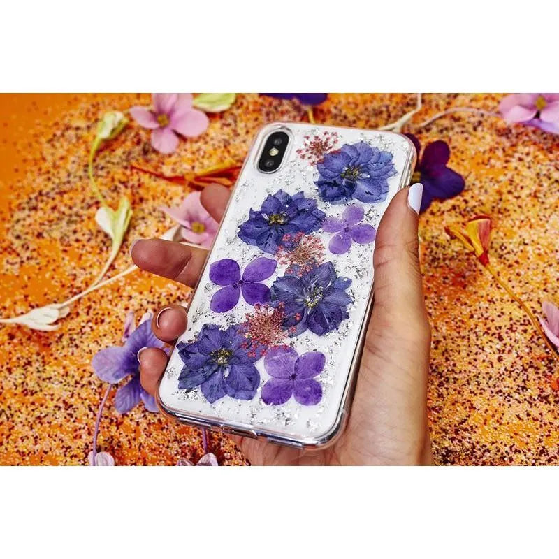 PURO Glam Hippie Chic dangtelis – dėklas „iPhone XR“ (tikrų žalių gėlių žiedlapių dizainas)