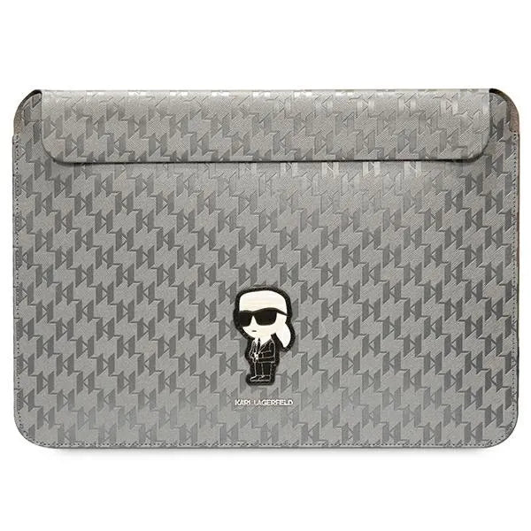 Karl Lagerfeld NFT Saffiano Monogram Ikonik Karl dėklas – 14 colių nešiojamojo kompiuterio dėklas (sidabrinis)