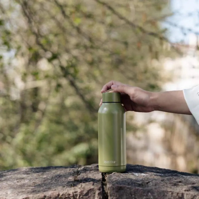 Quokka Solid – nerūdijančio plieno termo gertuvė 510 ml (alyvuogių žalia)