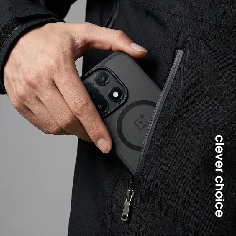 Crong Hybrid Matte Magnetic – MagSafe dėklas OnePlus 15 (juodas)