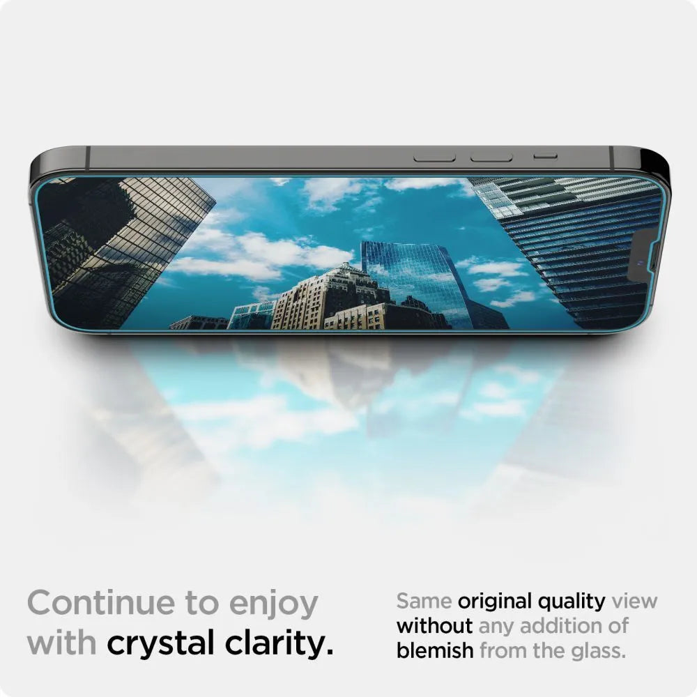 Spigen Glas.TR EZ Fit – grūdintas stiklas Apple iPhone 16e / iPhone 14 / iPhone 13 / iPhone 13 Pro (skaidrus)