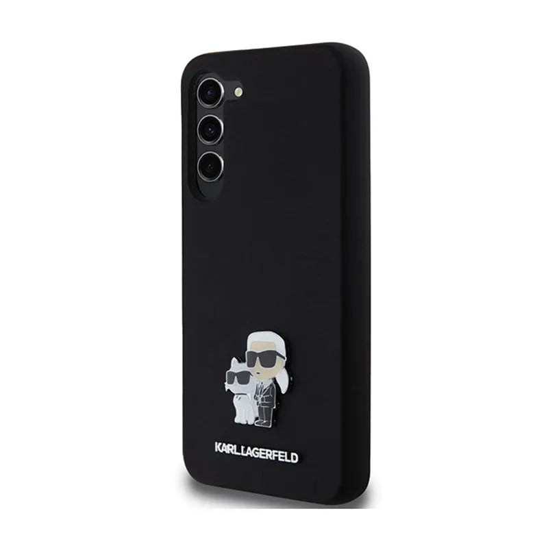 Karl Lagerfeld Silicone Karl & Choupette Metal Pin dėklas Samsung Galaxy S24+ (juodas)