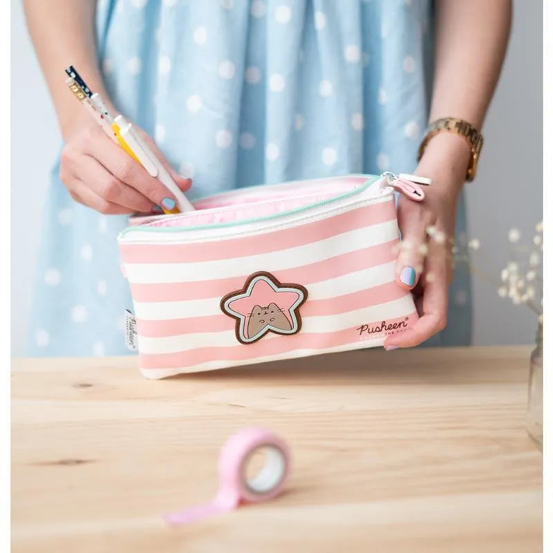 Pusheen – penalas / kosmetinė iš „Rose“ kolekcijos
