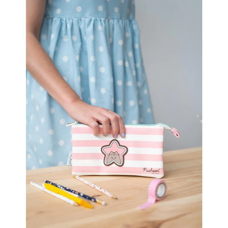 Pusheen – penalas / kosmetinė iš „Rose“ kolekcijos