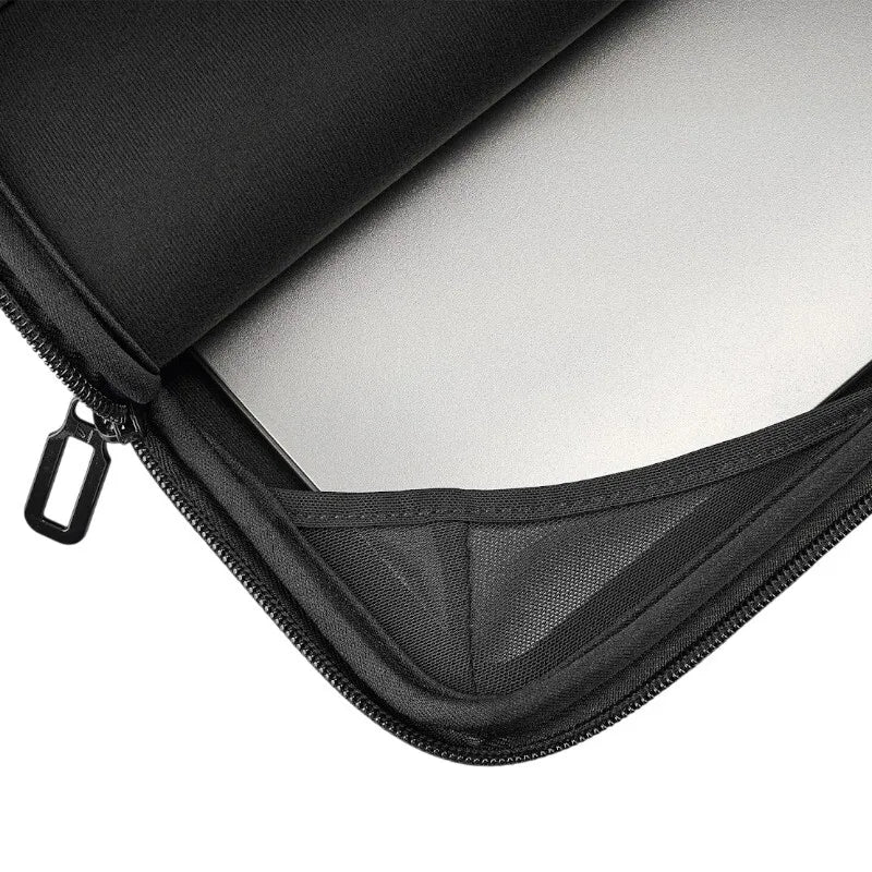 Tucano Colore2 - MacBook Air 13” dėklas (M5/M4/M3/M2/M1/2026-2018) / Pro 13" / Nešiojamas kompiuteris 12” (Juodas)