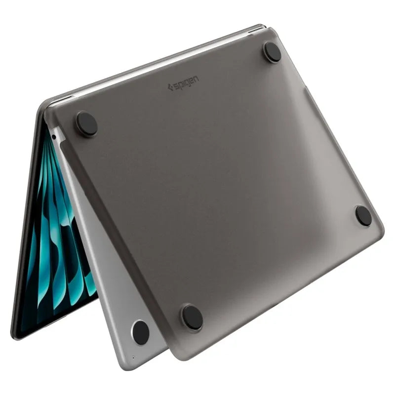 Spigen AirSkin – MacBook Air dėklas 13,6" (M5/M4/M3/M2/2026-2022) (Frost Black)